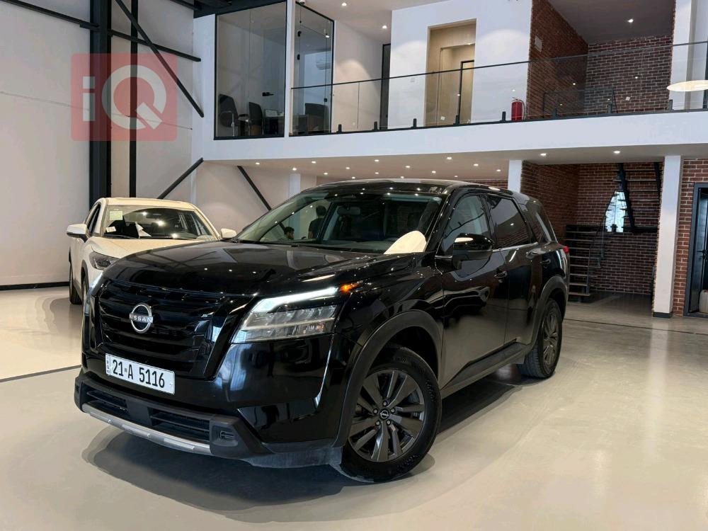 نیسان پاسفایندەر